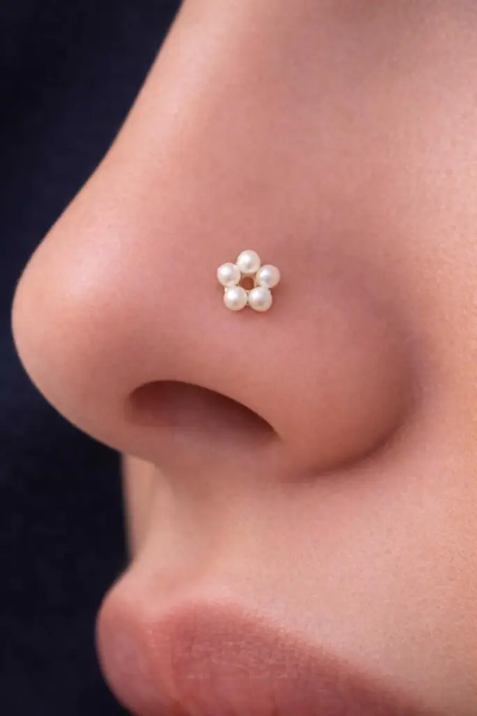 Tiny Pearl Nose Pin