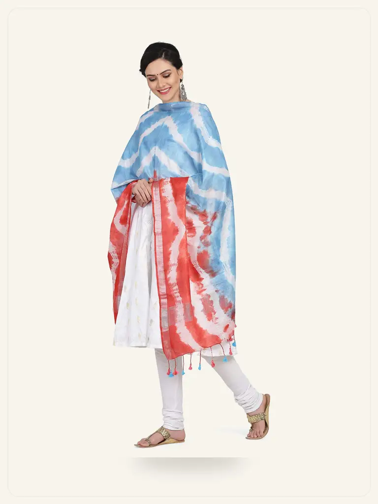 Bandhani Everyday Dupatta - model studio photo